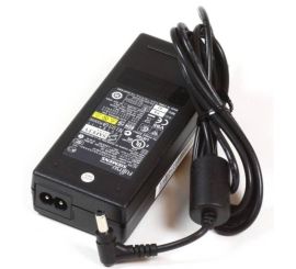 Fujitsu 90W - 2,5 Adapter