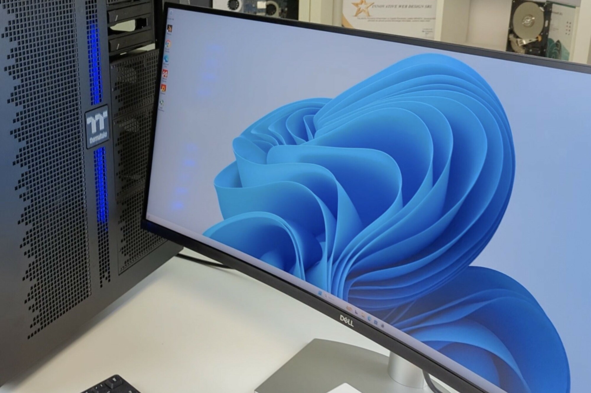 27 Zoll refurbished Monitor